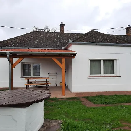 Letti Vendeghaz Villa Kovagoors Exterior photo